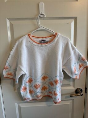 Vintage Cambridge Dry Goods White Decorative Short Sleeve Sweater